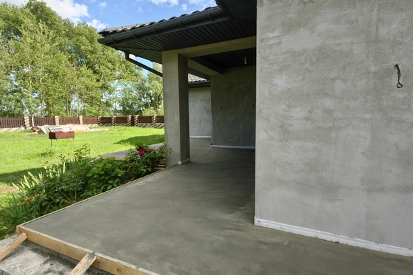 полусухая стяжка на улице